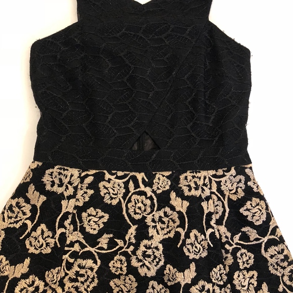 Gianni Bini |Sheath Mini Dress - Picture 4 of 5